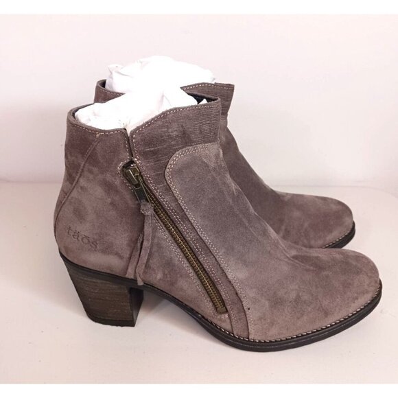 Taos Dillie Dark Taupe Suede Leather Heeled Side Zip Size US 11-11.5 NITB - Picture 1 of 5